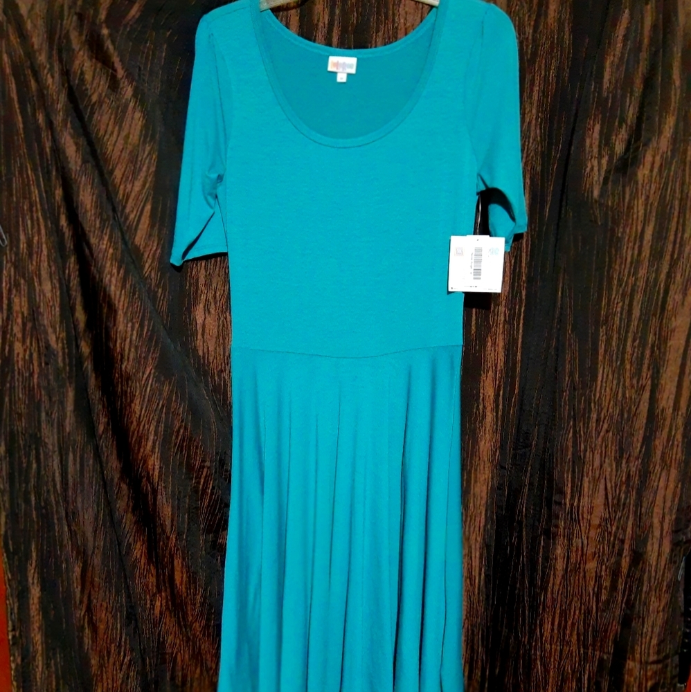 LuLaRoe NWT "Nicole Ringer" Stretch Med Midi Dress